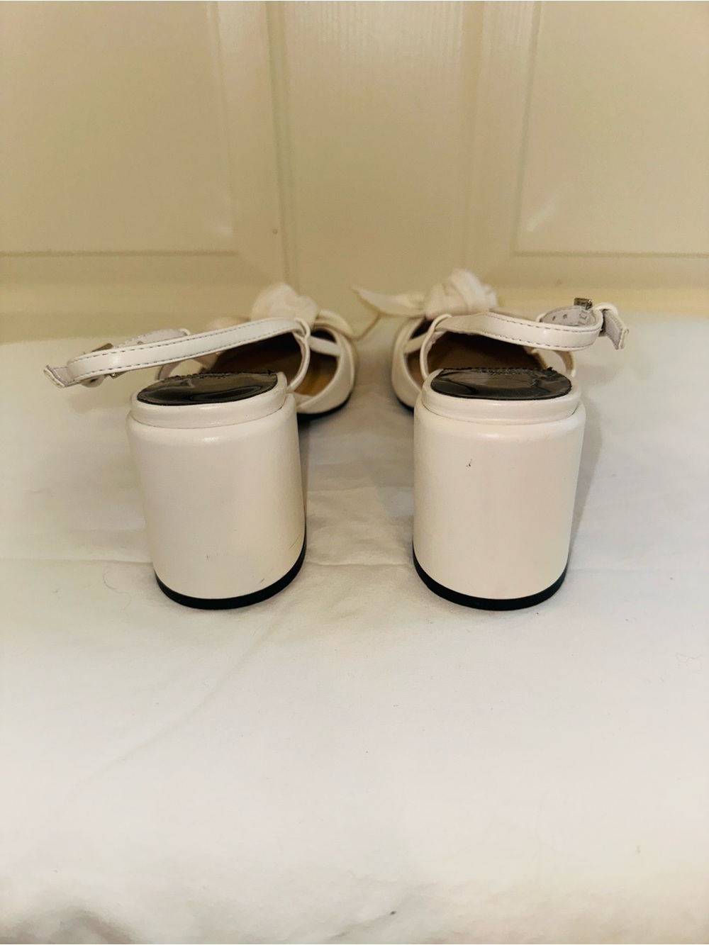 Jeffrey Campbell White Slingback Block Heels with Black Patent Toe and Bow - Picture 3 of 7
